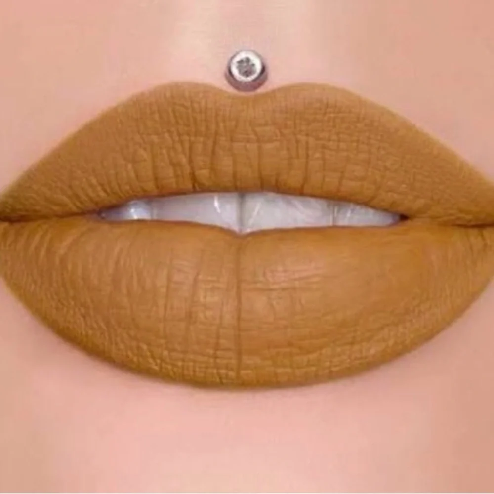 Jeffree Star Matte Lipstick in Rich Tan